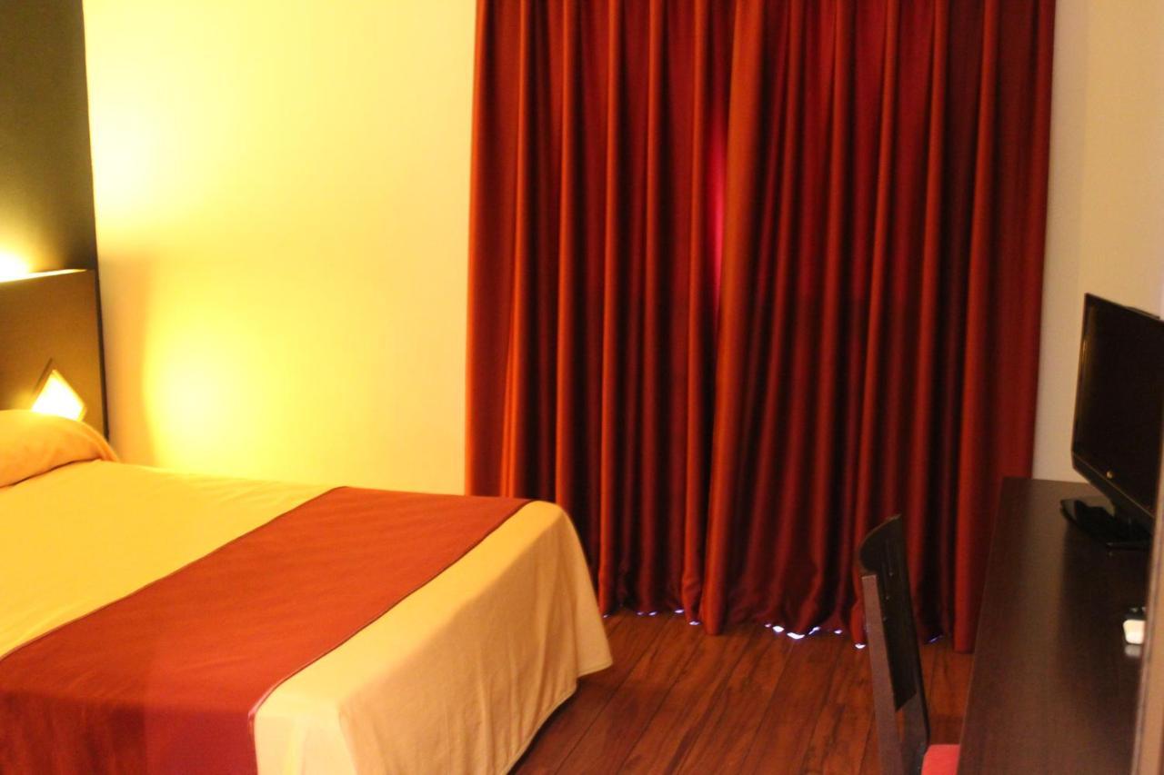 Hostal Royal Almorox Ngoại thất bức ảnh